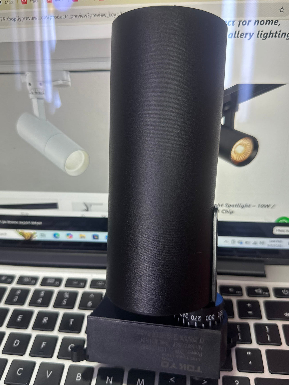 TOKYO 3 in 1 Tracklight/COB Moveable Spotlight