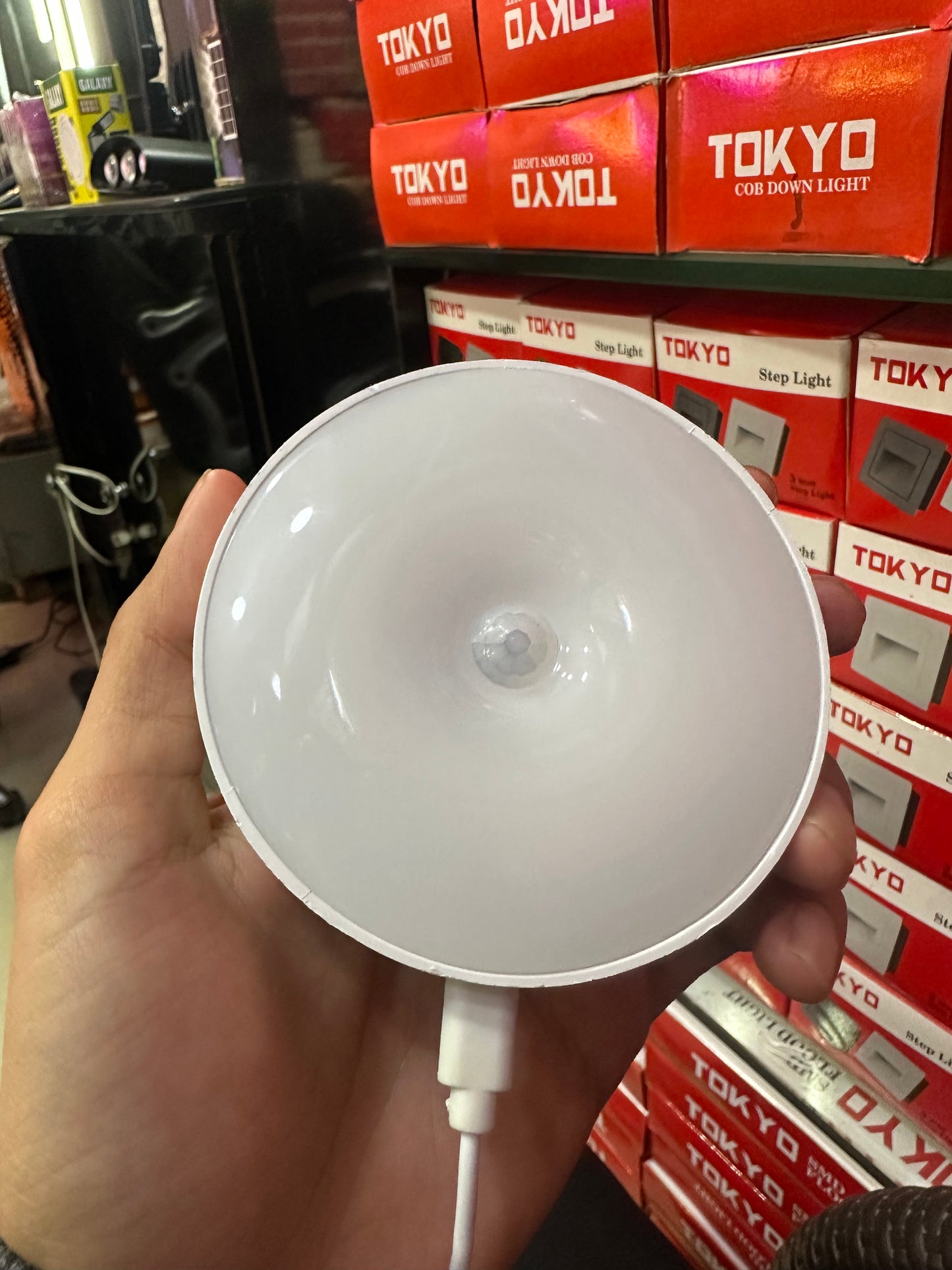TOKYO®   3w Chargeable and  Motion Sensor Cabinet /Undercounter Light
